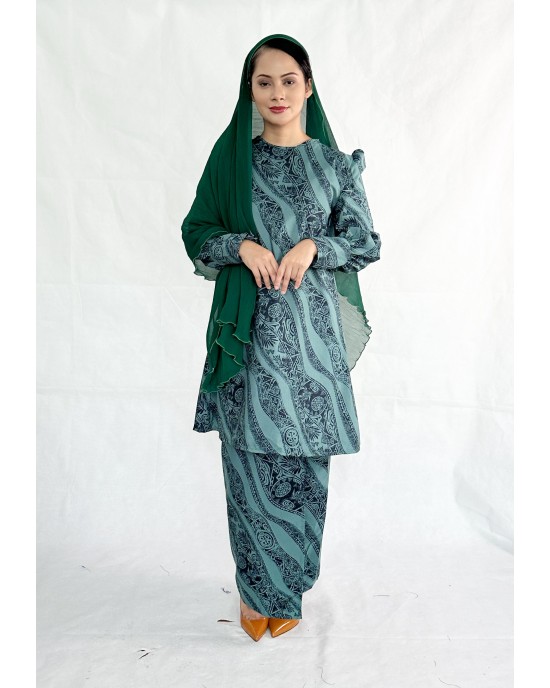 GEMERSIK Modern Kurung - Emerald  GEMERSIK Modern Kurung - Emerald