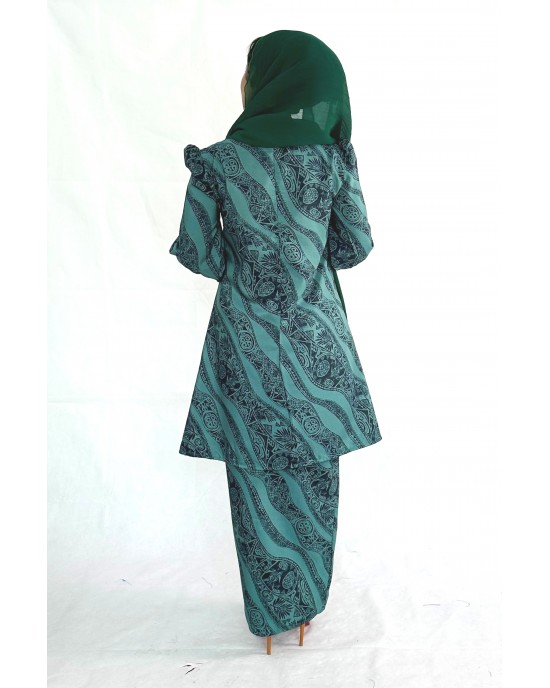 GEMERSIK Modern Kurung - Emerald  GEMERSIK Modern Kurung - Emerald