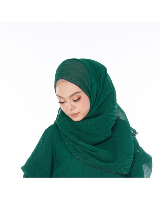 Mutwi Shawl in Emerald  Mutwi Shawl in Emerald