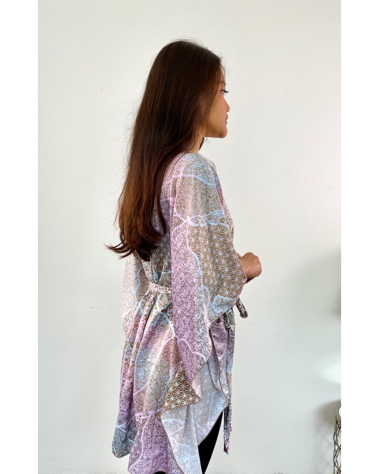 Diana Artsy top Diana Artsy top